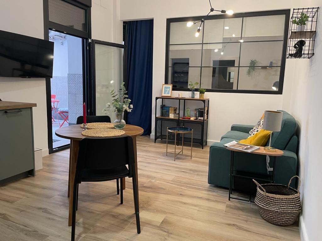 Apartamentos Sol Y Luna La Linea de la Concepcion Bagian luar foto
